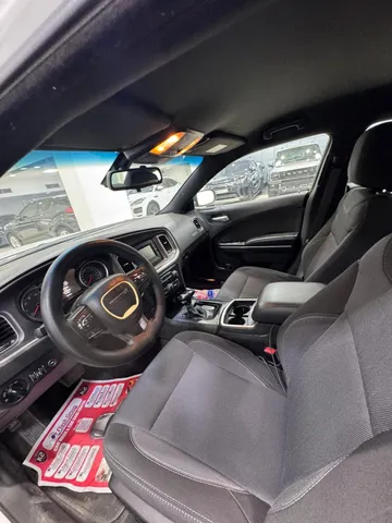 Dodge Charger SE 2016