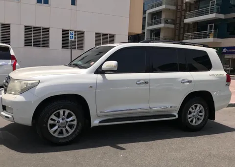 Discover undefined undefined Exterior Interior Images.Find all aspects and details of cars.