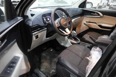 New Kia Carens 2023