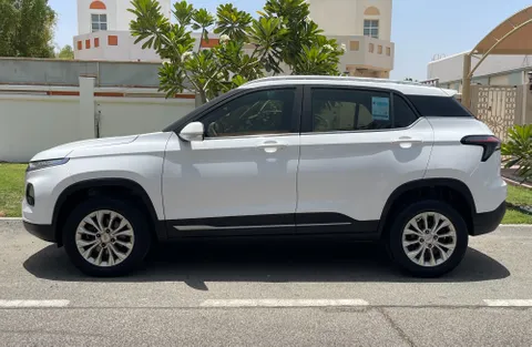 Discover undefined undefined Exterior Interior Images.Find all aspects and details of cars.