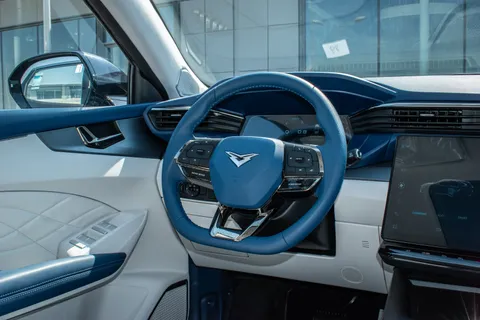 Discover undefined undefined Exterior Interior Images.Find all aspects and details of cars.