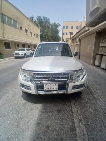 Mitsubishi Pajero GLS V6 2018