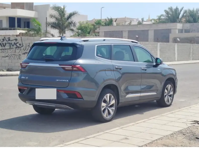 Geely Okavango 2022