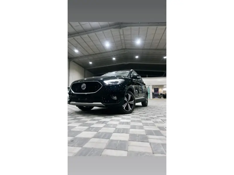 Discover undefined undefined Exterior Interior Images.Find all aspects and details of cars.
