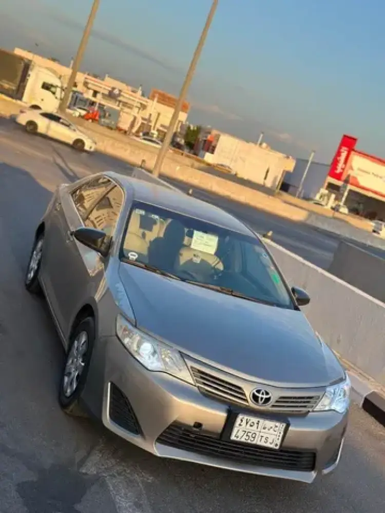 toyota toyota-camry image Toyota Camry 2014
