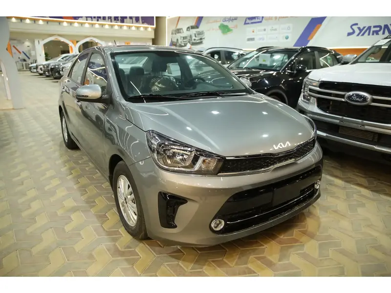 Discover undefined undefined Exterior Interior Images.Find all aspects and details of cars.