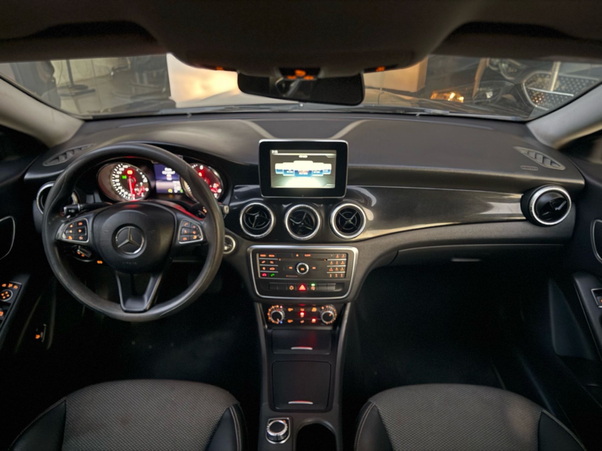 مرسيدس بنز C Class 2015