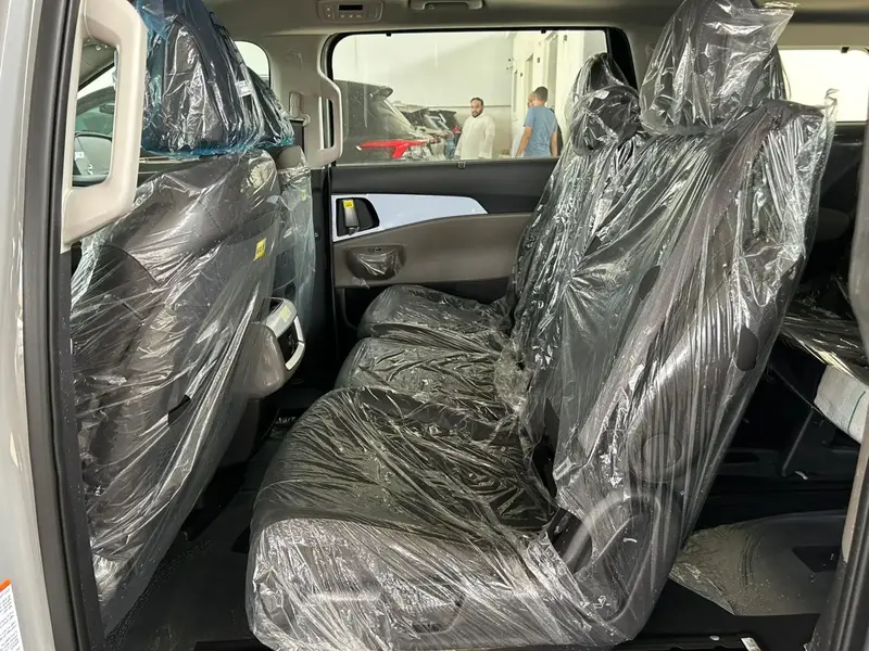 KIA Carnival 2025