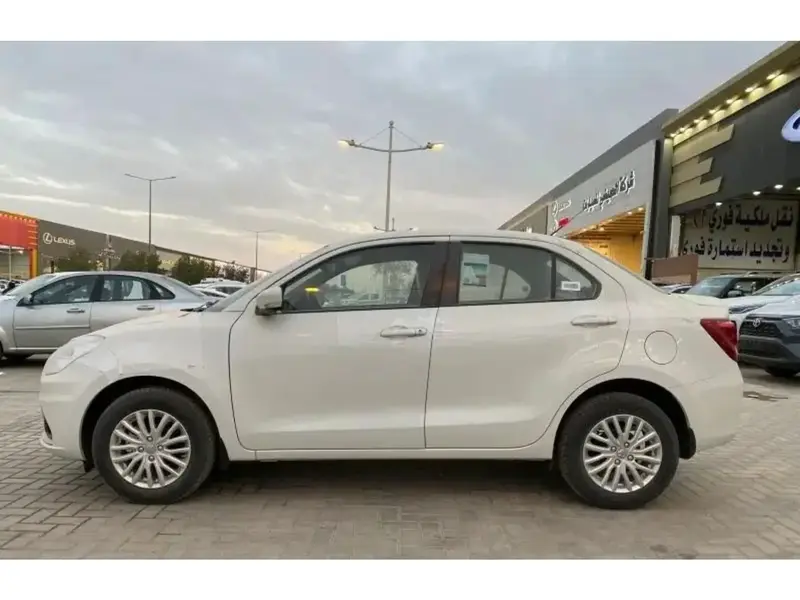 Discover undefined undefined Exterior Interior Images.Find all aspects and details of cars.