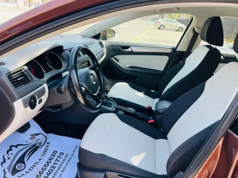 Volkswagen Jetta 2.0L Sedan 2017