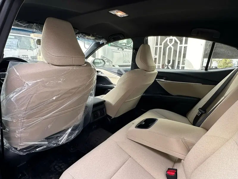 Toyota Camry 2025