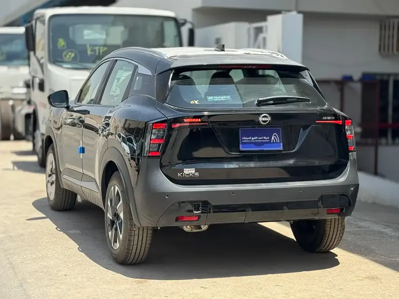 Nissan Kicks 2025