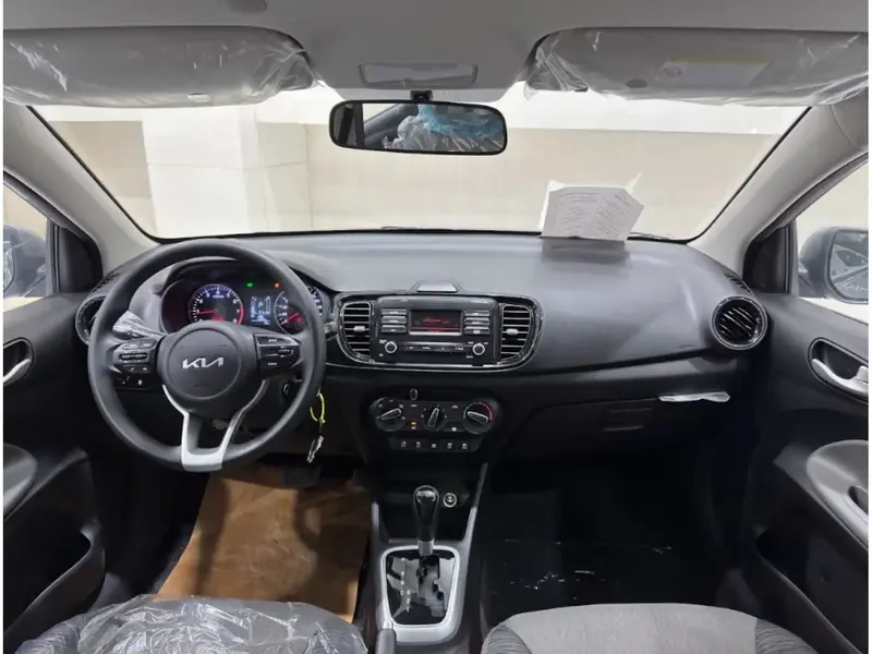 KIA Pegas 2025