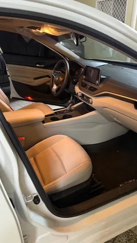Discover undefined undefined Exterior Interior Images.Find all aspects and details of cars.