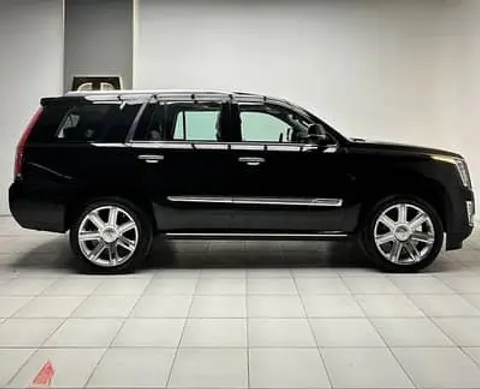 Discover undefined undefined Exterior Interior Images.Find all aspects and details of cars.