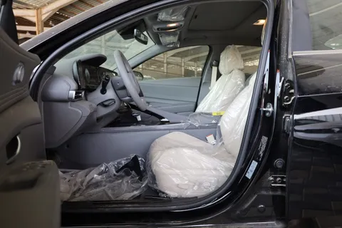 New Hyundai Elantra 2023