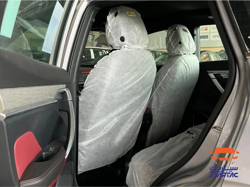 Discover undefined undefined Exterior Interior Images.Find all aspects and details of cars.