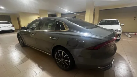 Discover undefined undefined Exterior Interior Images.Find all aspects and details of cars.