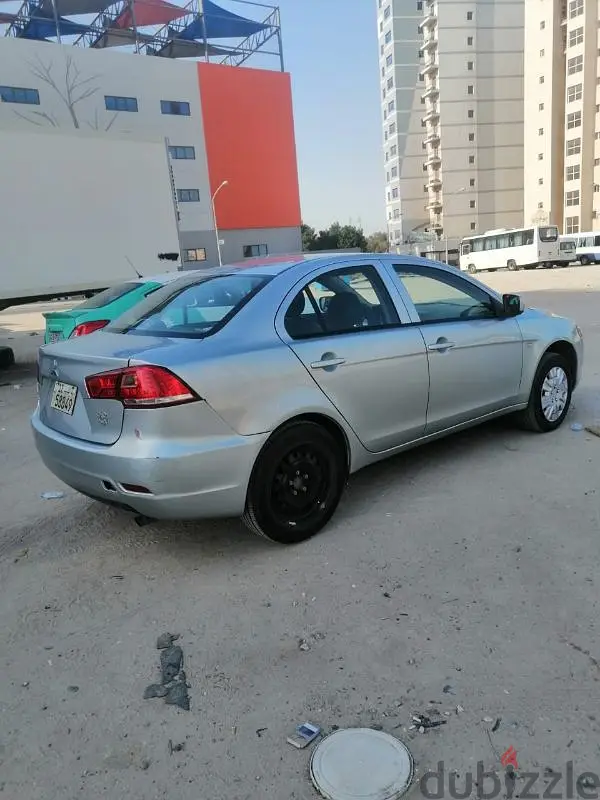 ميتسوبيشي لانسر 2013