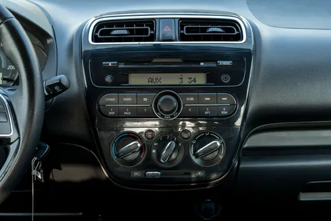 Mitsubishi Attrage 1.2 GLX 2022