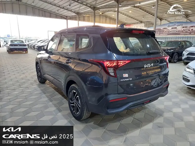 KIA Carens 2025