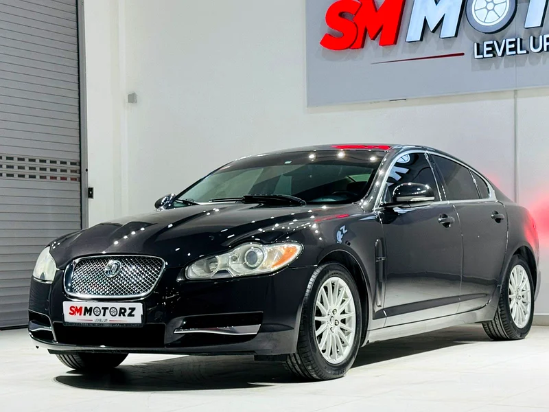 جاكوار XF 2011