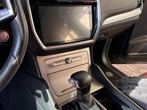 Discover undefined undefined Exterior Interior Images.Find all aspects and details of cars.