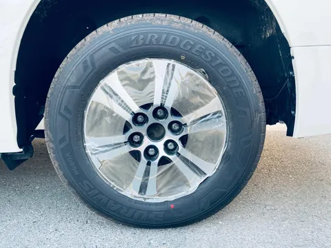 New Toyota Hiace 2.8L Commuter M/T Highline 2024