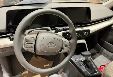 Discover undefined undefined Exterior Interior Images.Find all aspects and details of cars.