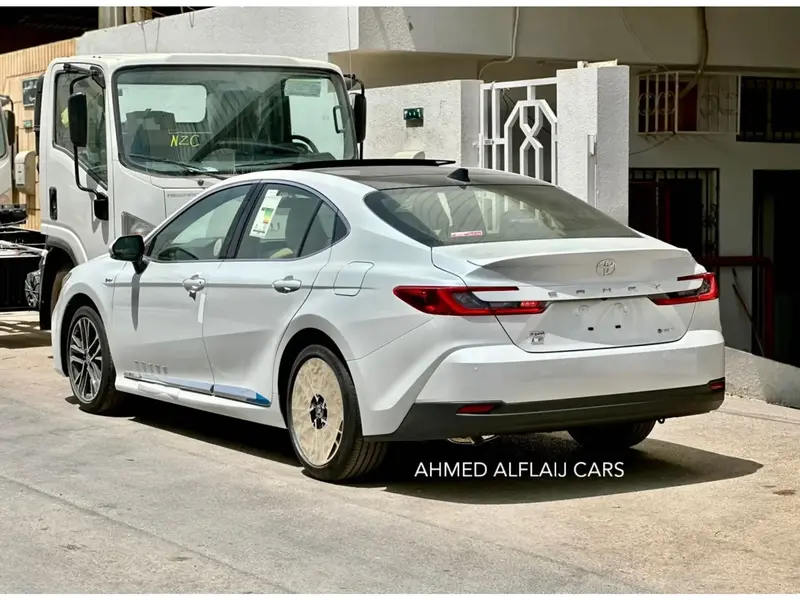Toyota Camry 2025