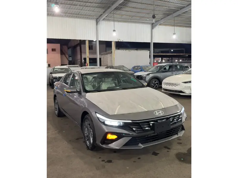 Discover undefined undefined Exterior Interior Images.Find all aspects and details of cars.