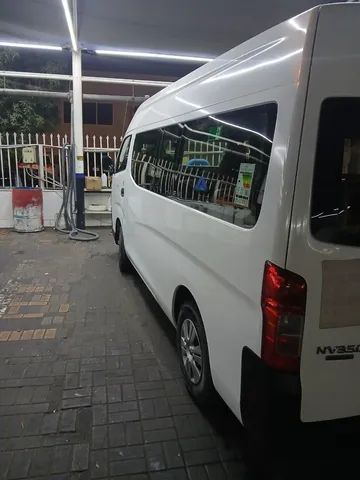 Nissan Urvan 13-Seater A/T (4-Door) 2019