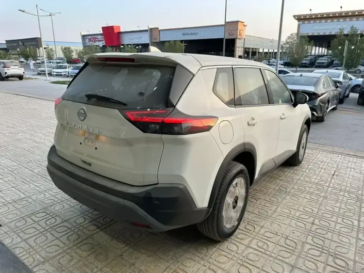 nissan nissan-xtrail image Nissan X-Trail 2025
