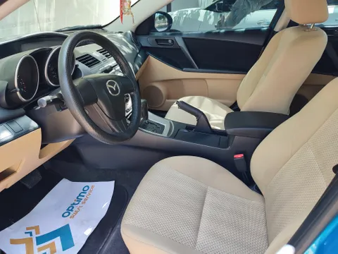 Mazda 3 Sedan 1.6L 2010