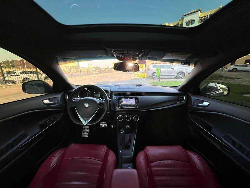 ألفا روميو جوليتا 2018