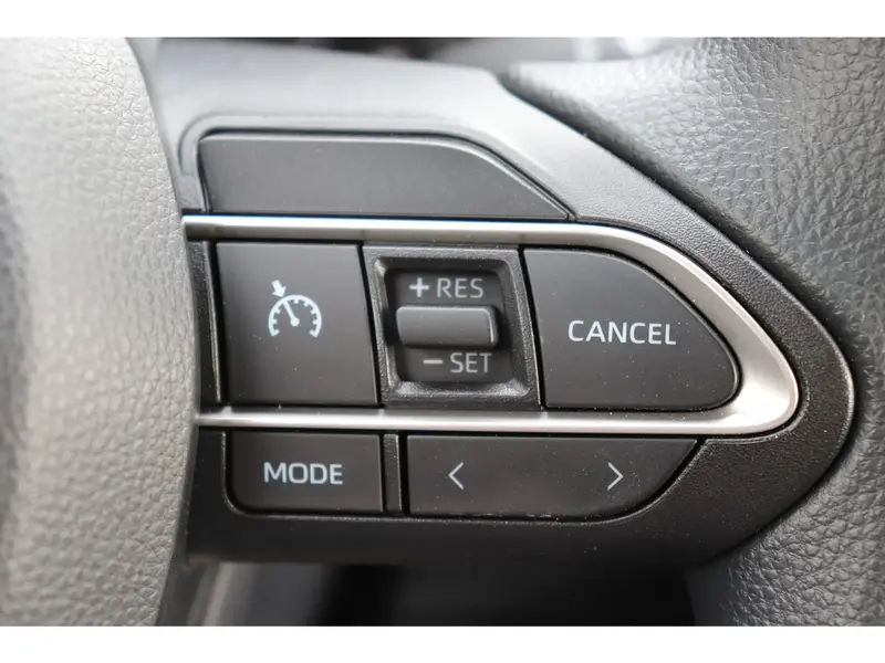 Toyota Innova 2024