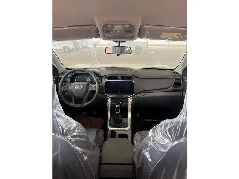 Discover undefined undefined Exterior Interior Images.Find all aspects and details of cars.
