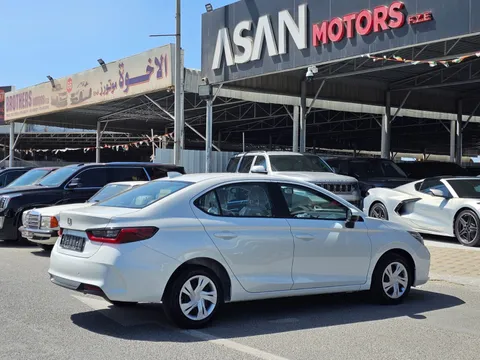 Discover undefined undefined Exterior Interior Images.Find all aspects and details of cars.