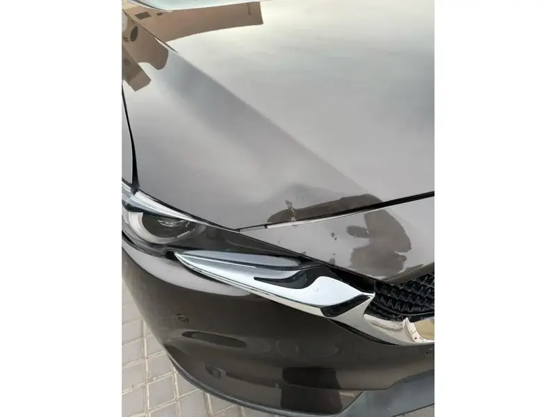 استكشف undefined undefined الصور الخارجية والداخلية. اكتشف جميع جوانب وتفاصيل السيارات.