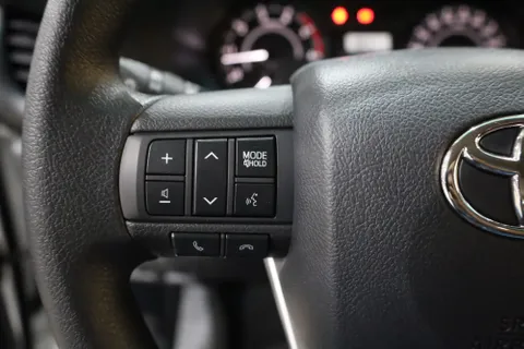 New Toyota Hilux 2.4L Double Cab 4x4 2024