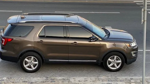 Ford Explorer 3.5L V6 XLT (AWD) Full Option 2016