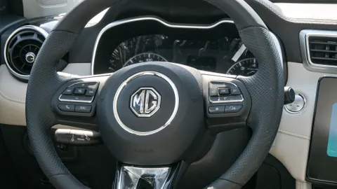New MG ZS 1.5L LUX 2024
