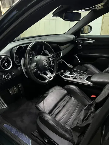 Discover undefined undefined Exterior Interior Images.Find all aspects and details of cars.