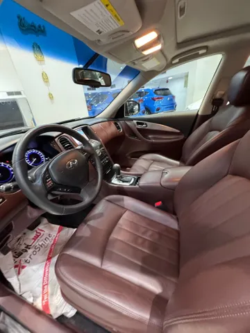 Discover undefined undefined Exterior Interior Images.Find all aspects and details of cars.