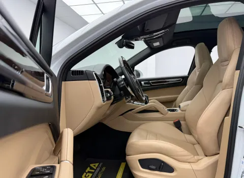 Porsche Cayenne Coupe Base 2022