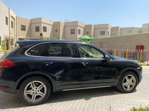 Porsche Cayenne Base 2013