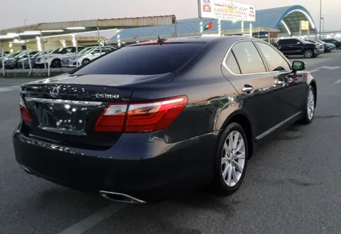 Lexus LS 460 4 door 4.6L SWB 2010