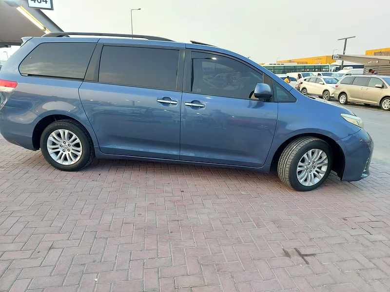 Toyota Sienna 2014