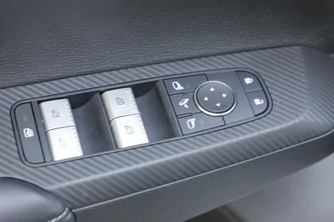 New Mitsubishi Outlander 2.5L GLX Mid Line 2024