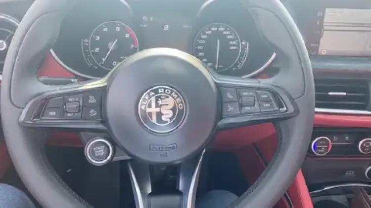 alfa-romeo stelvio image Alfa Romeo Stelvio Super 2020